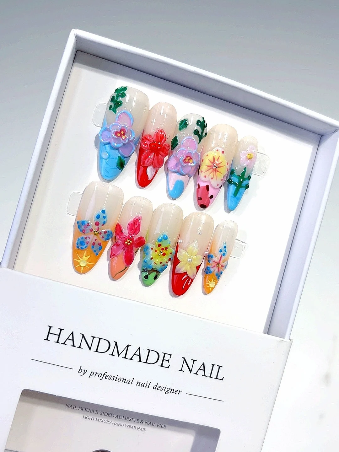 Multi-Color Painted Stereo Relief Art Fashion Nail Art (M114)
Multi-Color Painted Stereo Relief Art Fashion Nail Art (M114)
