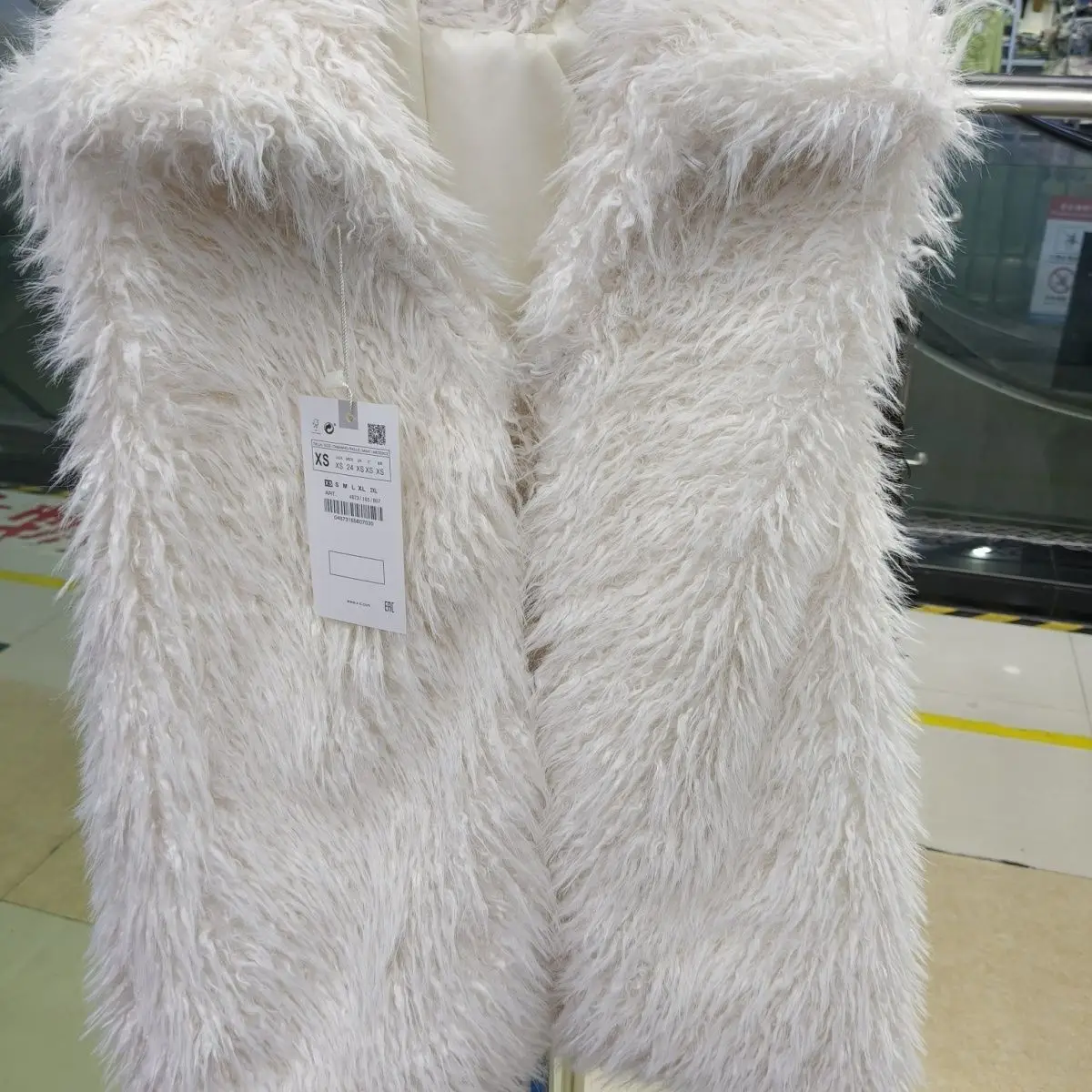 Жилеты, толстые женские жилеты для женщин, зимние бархатные плюшевые пуговицы во французском стиле на подкладке, теплая официальная профессиональная офисная одежда
Жилеты, толстые женские жилеты для женщин, зимние бархатные плюшевые пуговицы во французском стиле на подкладке, теплая официальная профессиональная офисная одежда