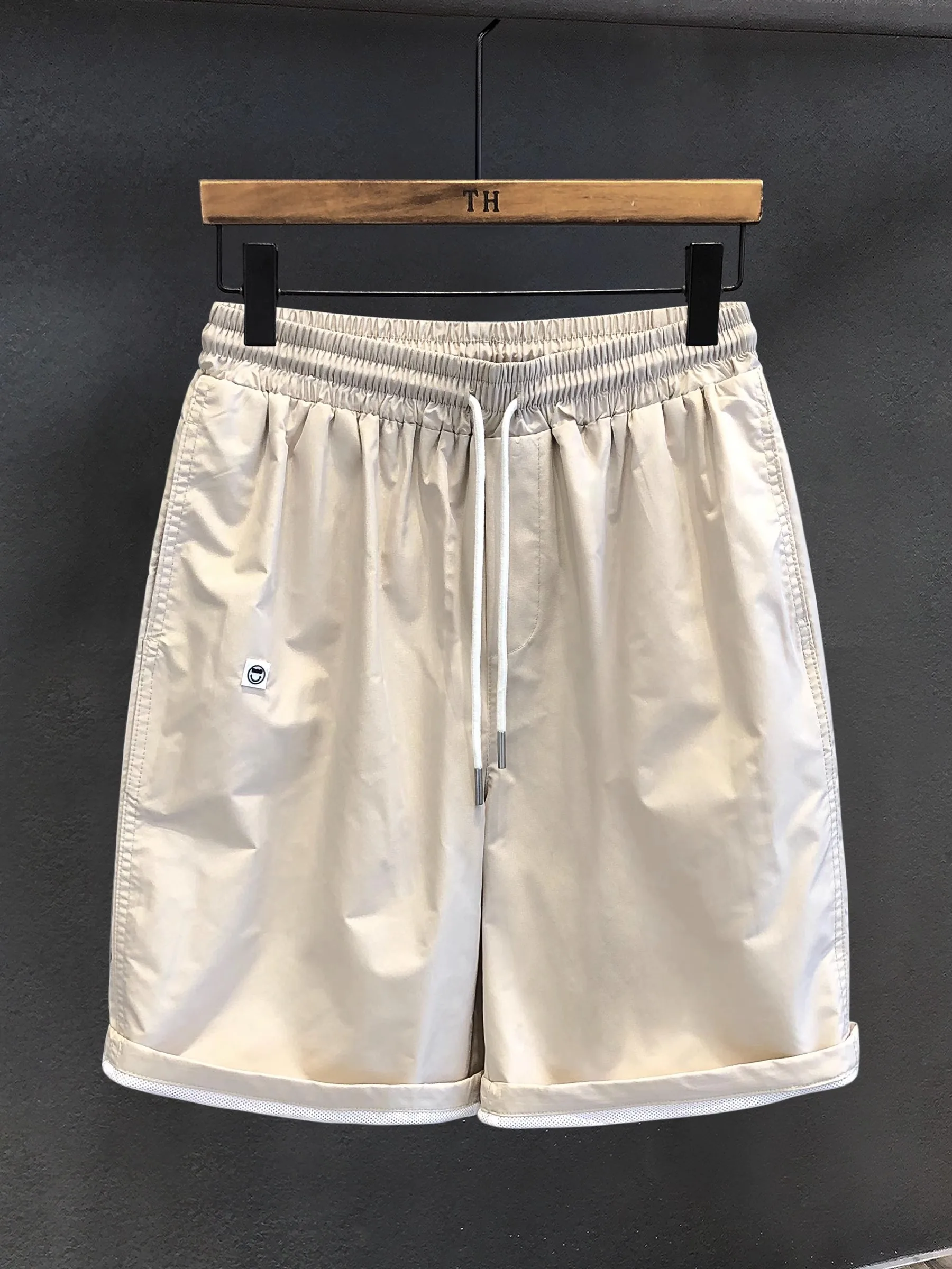 Мужские повседневные шорты из ледяного шелка: летние, модные, свободные, универсальные, для работы, быстросохнущие, спортивные, средней длины, для активного отдыха
Мужские повседневные шорты из ледяного шелка: летние, модные, свободные, универсальные, для работы, быстросохнущие, спортивные, средней длины, для активного отдыха