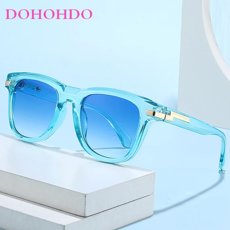 Trendy Rivets Decorate Round Frame Sunglasses For Women Men Brand Designer Eyewear Driving Outdoor Traveling Eyeglasses UV400
Trendy Rivets Decorate Round Frame Sunglasses For Women Men Brand Designer Eyewear Driving Outdoor Traveling Eyeglasses UV400