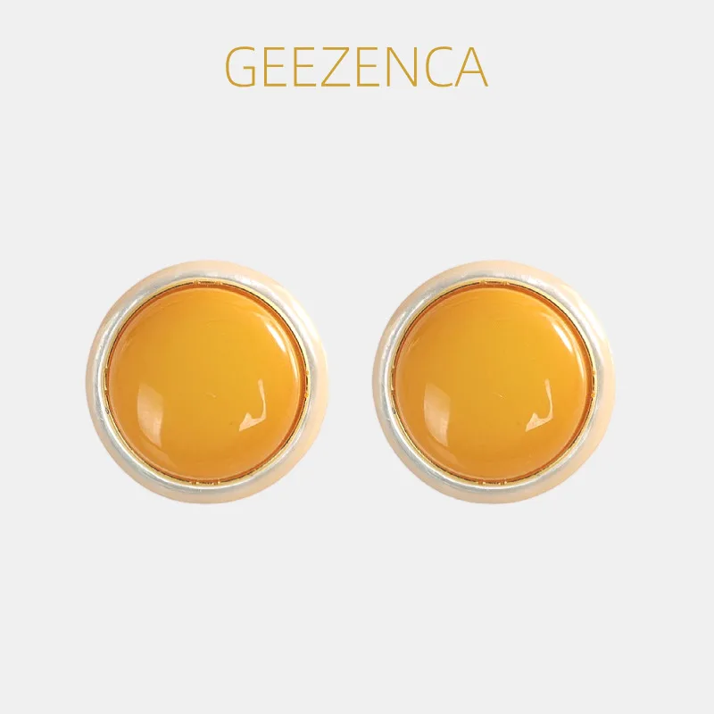 GEEZENCA, круглые серьги-гвоздики из стерлингового серебра 925 пробы с натуральным облачным янтарем, женские минималистичные модные легкие серьги в подарок для нее
GEEZENCA, круглые серьги-гвоздики из стерлингового серебра 925 пробы с натуральным облачным янтарем, женские минималистичные модные легкие серьги в подарок для нее