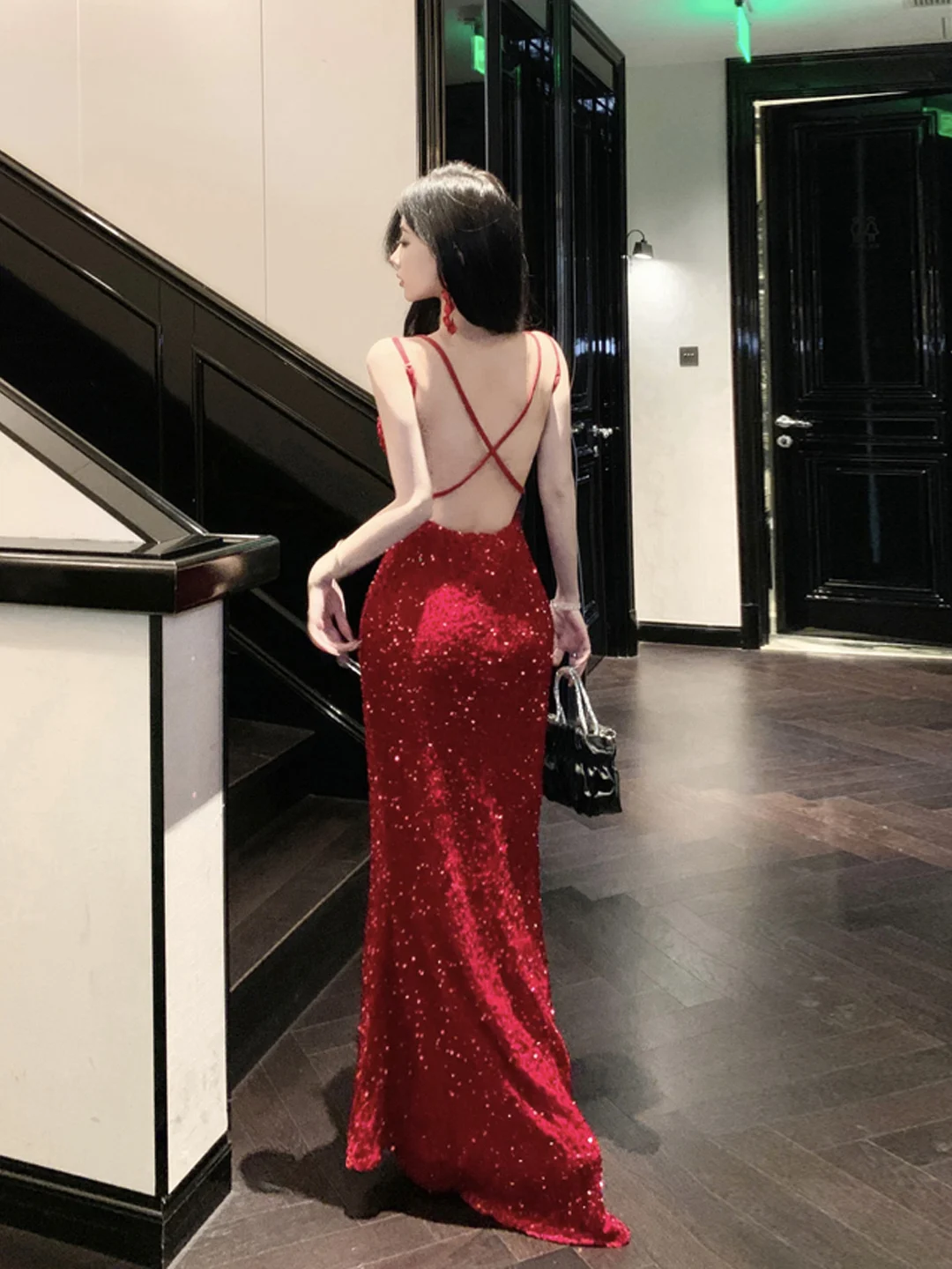 Красное вечернее платье с пайетками и бретелями для женщин: для свадьбы, дня рождения, выпускного вечера, бала
Красное вечернее платье с пайетками и бретелями для женщин: для свадьбы, дня рождения, выпускного вечера, бала