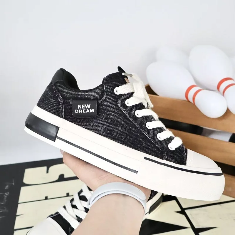 Men Soft Bottom Casual Sports Trend Fashion Canvas Shoes 2026 Summer New Men's Breathable Versatile Skateboarding Shoes 44 Size
Men Soft Bottom Casual Sports Trend Fashion Canvas Shoes 2026 Summer New Men's Breathable Versatile Skateboarding Shoes 44 Size