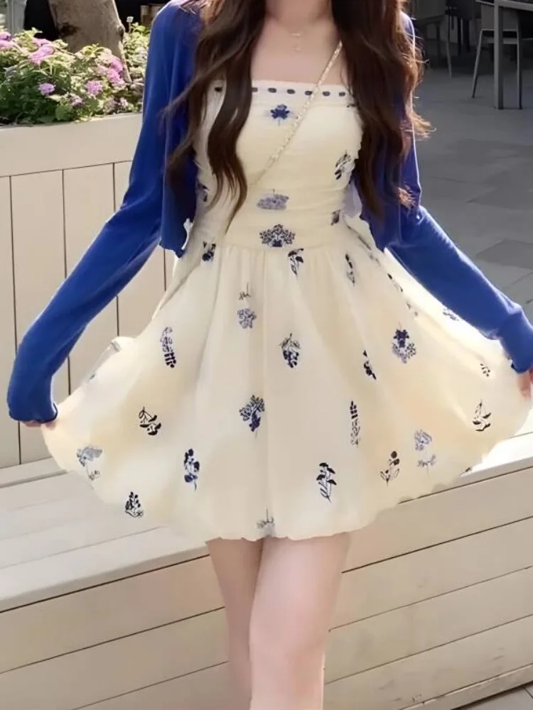 Summer Slimming Floral Print Halter Dress Cardigan Set Women's High Waist A-Line Skirt Style Soft Polyester Fiber Low Stretch
Summer Slimming Floral Print Halter Dress Cardigan Set Women's High Waist A-Line Skirt Style Soft Polyester Fiber Low Stretch
