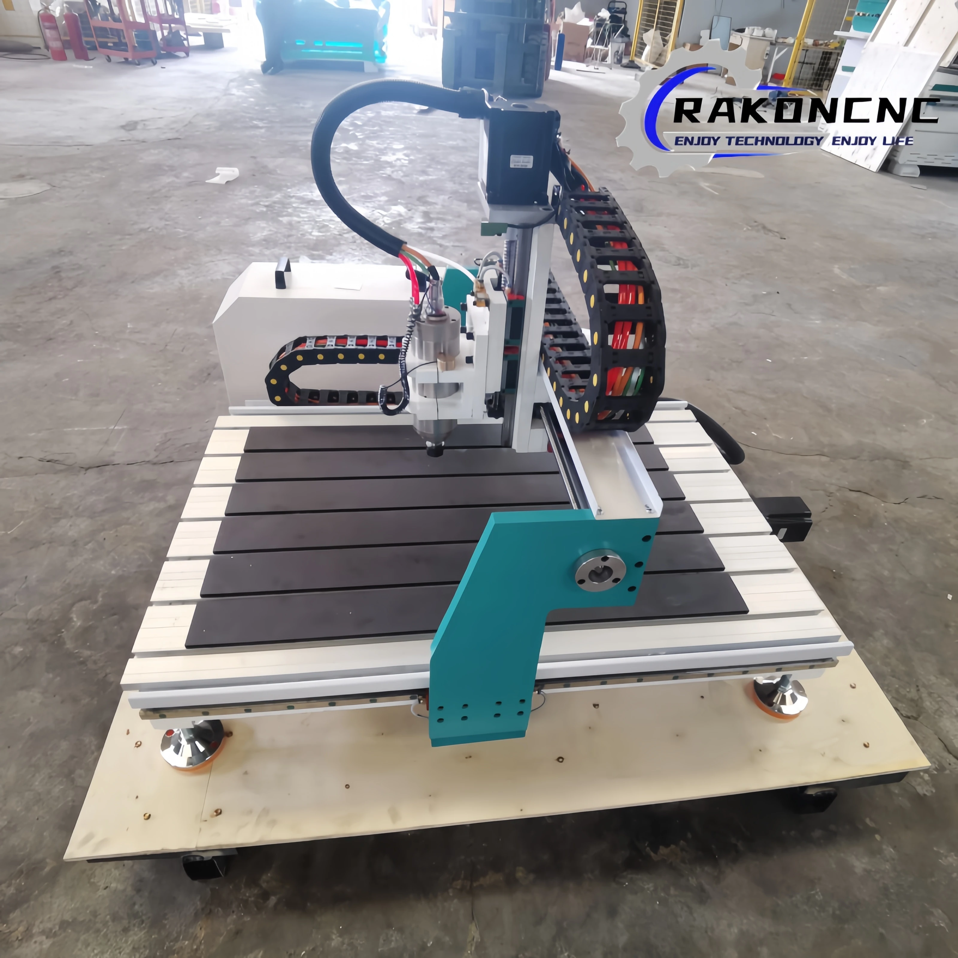 Wholesale Price Mini Cnc Router 4040 6090 Wood Engraving Cutting Machine Tools Table Metal Stone Kitchen High Precision Heavy
Wholesale Price Mini Cnc Router 4040 6090 Wood Engraving Cutting Machine Tools Table Metal Stone Kitchen High Precision Heavy