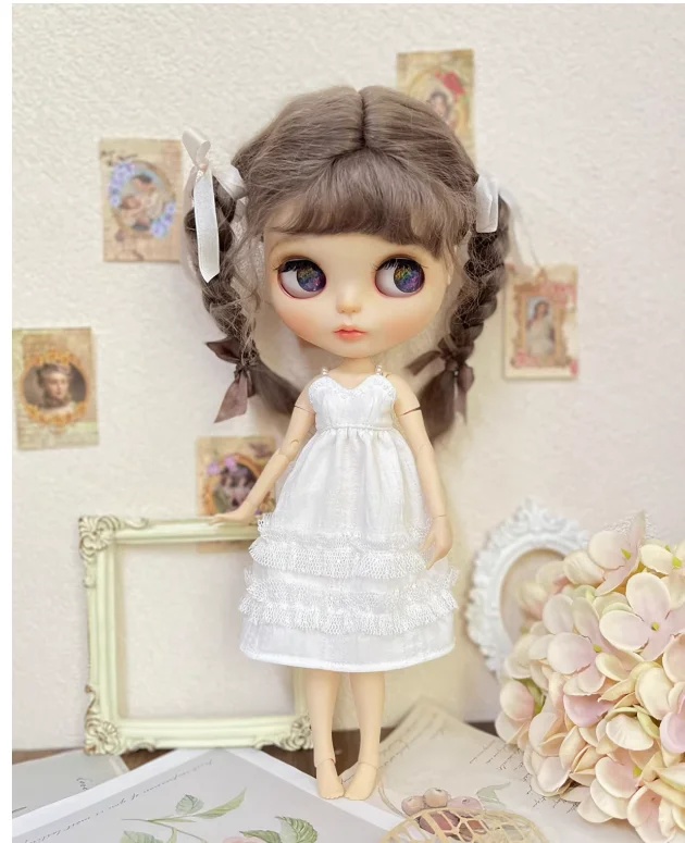 1pcs lace white French style 2025 Blythe/Landoudou slip dress (Fit for Lulu,ymy24,Ob22,24,26,zone, Jenny)
1pcs lace white French style 2025 Blythe/Landoudou slip dress (Fit for Lulu,ymy24,Ob22,24,26,zone, Jenny)
