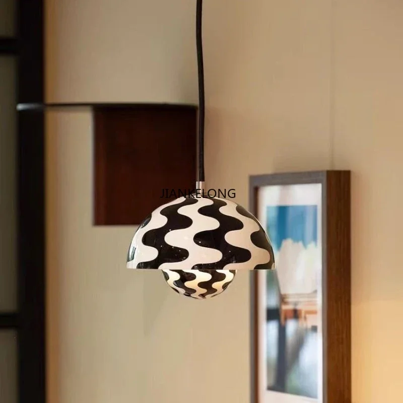 Black and White Impression Danish Flower Bud Pendant Lamp Bedroom Headboard Original Replica High-end Sensory Lamp room decorLED
Black and White Impression Danish Flower Bud Pendant Lamp Bedroom Headboard Original Replica High-end Sensory Lamp room decorLED