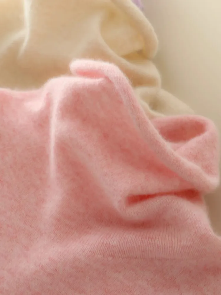 Women's pullover sweater 100% cashmere sweater autumn and winter high neck loose sweater solid color knitted top basic style
Women's pullover sweater 100% cashmere sweater autumn and winter high neck loose sweater solid color knitted top basic style