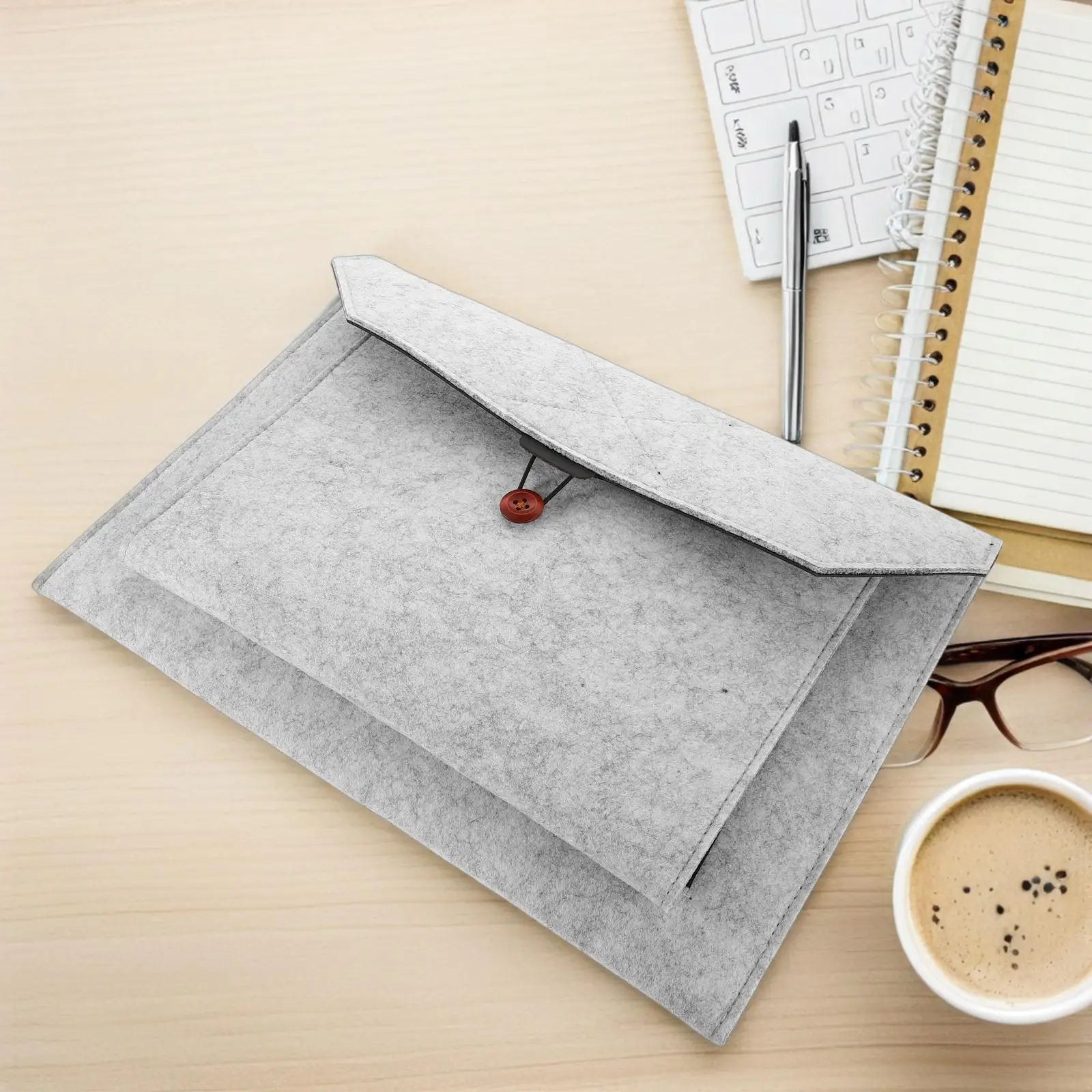 Laptop Bag Material Protective Cover Travel Laptop Bag Sleeve Multifunctional Large Capacity Tablet Computer Case
Laptop Bag Material Protective Cover Travel Laptop Bag Sleeve Multifunctional Large Capacity Tablet Computer Case