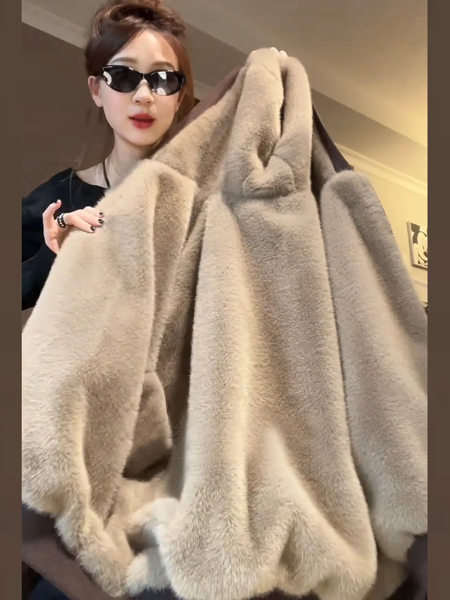 Thiened Fce Parka Women's Winter Coat Double-Sided Wear Couple Cotton Jaet Stand Fit Long Sve Hooded Casual Oute...
Thiened Fce Parka Women's Winter Coat Double-Sided Wear Couple Cotton Jaet Stand Fit Long Sve Hooded Casual Oute...