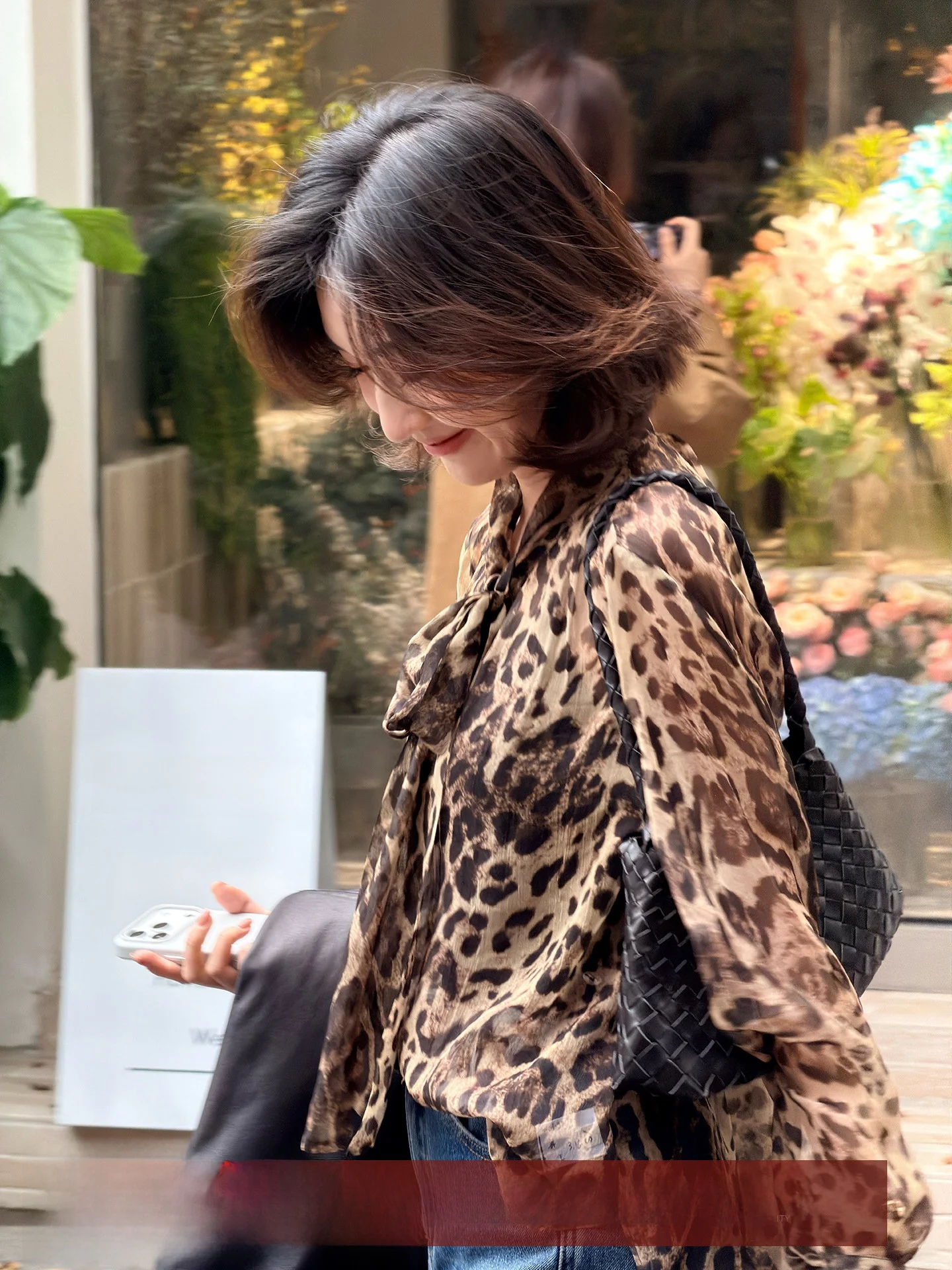 Silk Long Sleeve Stand Collar Thin Leopard Print Shirt Women's Daily Wear Summer 2026 No Brand Q63XS2170 Fashionable Casual D...
Silk Long Sleeve Stand Collar Thin Leopard Print Shirt Women's Daily Wear Summer 2026 No Brand Q63XS2170 Fashionable Casual D...