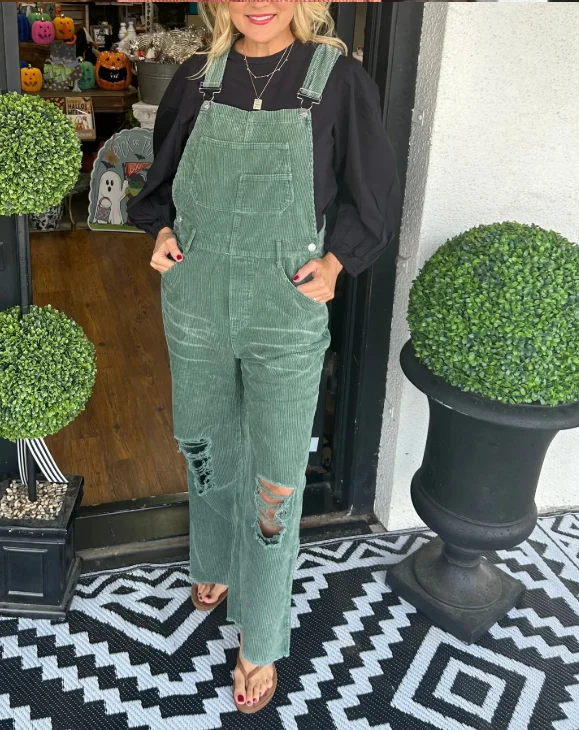 Fashion 2025 New Arrival Women's Corduroy Button Pocket Ripped Jumpsuit Trendy Vintage Street Style Loose Fit Distressed Details
Fashion 2025 New Arrival Women's Corduroy Button Pocket Ripped Jumpsuit Trendy Vintage Street Style Loose Fit Distressed Details