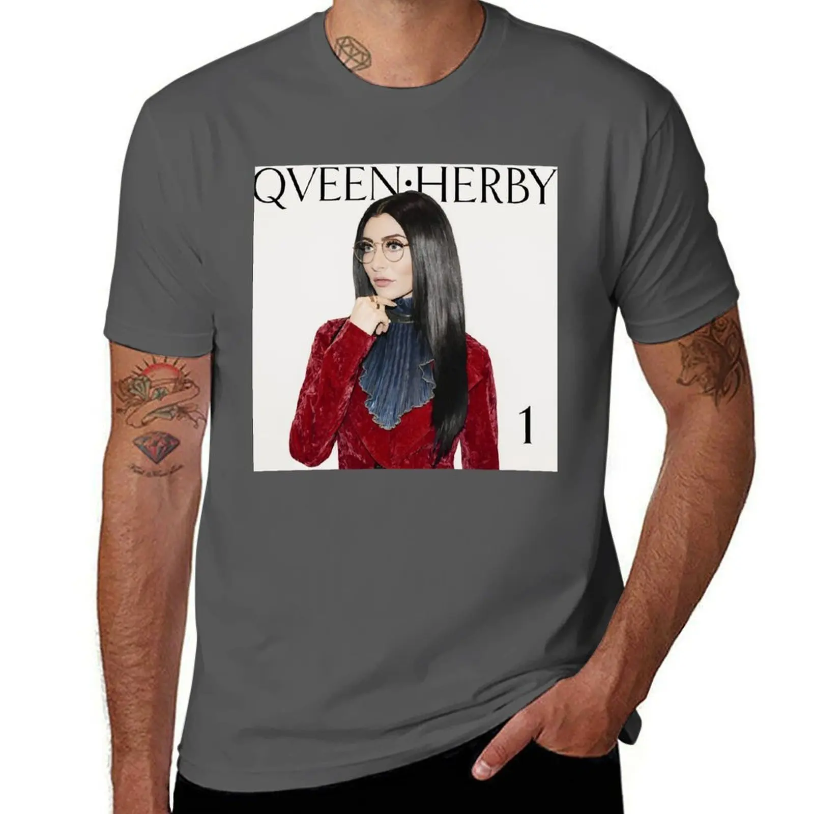 Qveen Herby T-Shirt Casual Street Style Short Sleeve Tee
Qveen Herby T-Shirt Casual Street Style Short Sleeve Tee