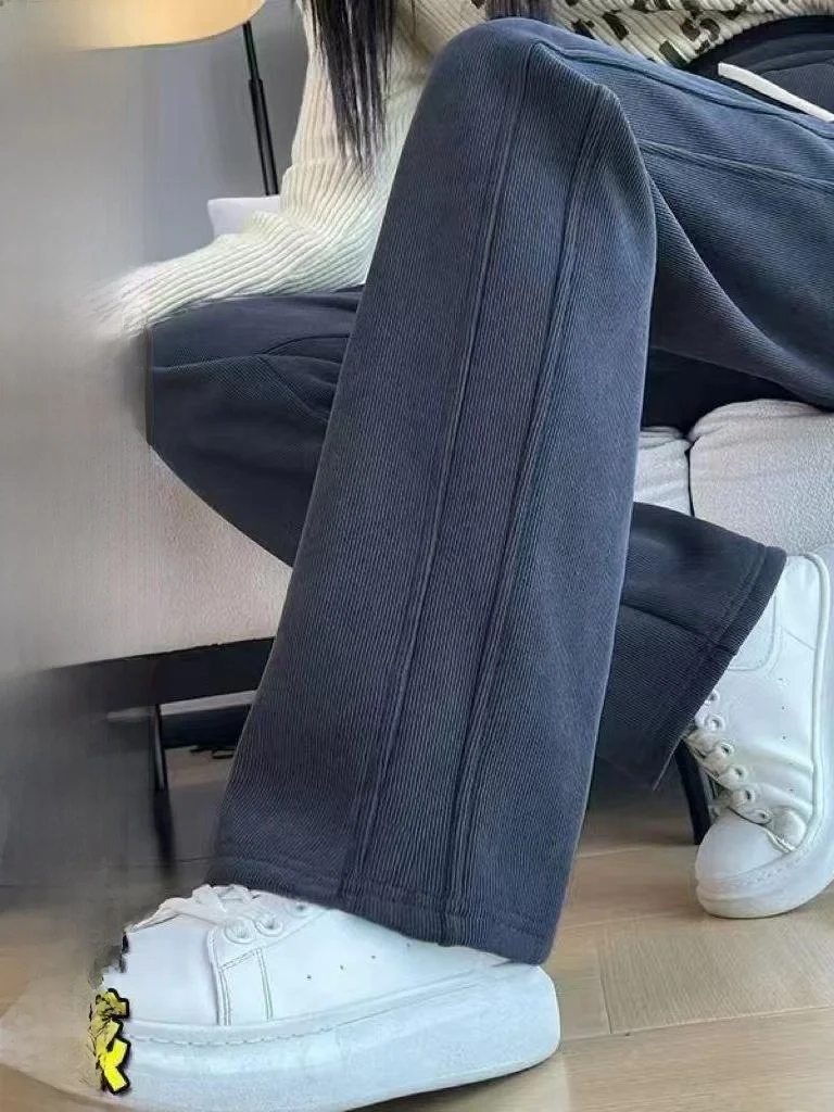 plus Size Women's High Waist Fleece Lined Thickened Casual Wide Leg Pants Banana Pants Winter Comfortable Straight Cut Trousers
plus Size Women's High Waist Fleece Lined Thickened Casual Wide Leg Pants Banana Pants Winter Comfortable Straight Cut Trousers