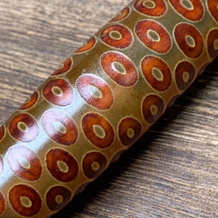 Retro pulp old agate 108 eyes dzi beads hand handle pendant stone jewelry men's and women's agate pith jewelry
Retro pulp old agate 108 eyes dzi beads hand handle pendant stone jewelry men's and women's agate pith jewelry