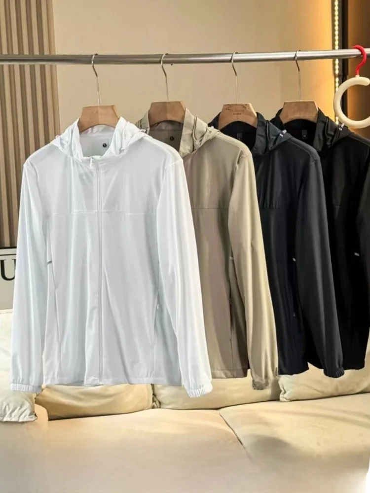 Men's Ice Silk Sun Protection Jacket Quick Dry Laser Drilled Armpit Design Reflective Spring Summer Anti UV Hooded Zipper Clo...
Men's Ice Silk Sun Protection Jacket Quick Dry Laser Drilled Armpit Design Reflective Spring Summer Anti UV Hooded Zipper Clo...
