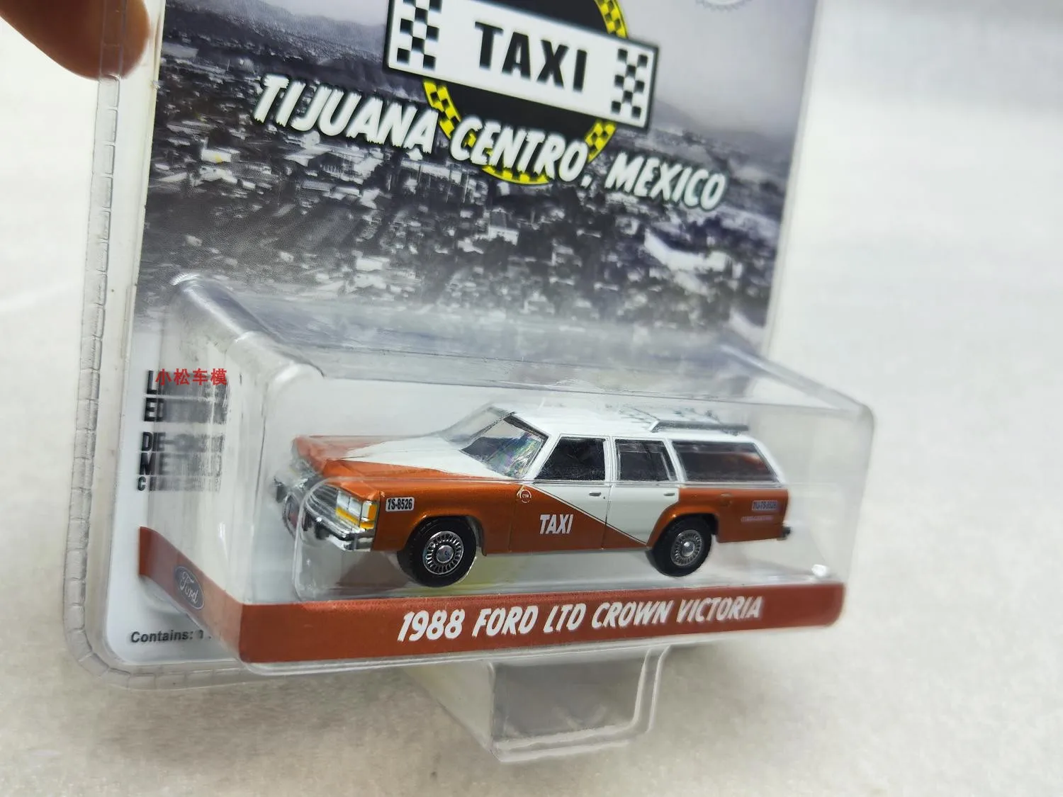 1: 64 1988 Ford LTD Travel Edition Taxi 30026 Усовершенствованная коллекция автомобилей с орнаментом
1: 64 1988 Ford LTD Travel Edition Taxi 30026 Усовершенствованная коллекция автомобилей с орнаментом
