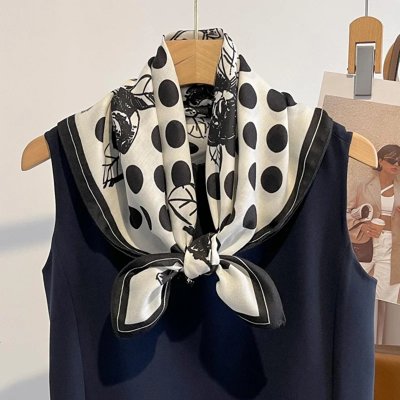 Новый горошек с цветами весна-лето модный элегантный квадратный женский шаль с кондиционером усовершенствованный легкий тонкий женский шелковый шарф
Новый горошек с цветами весна-лето модный элегантный квадратный женский шаль с кондиционером усовершенствованный легкий тонкий женский шелковый шарф