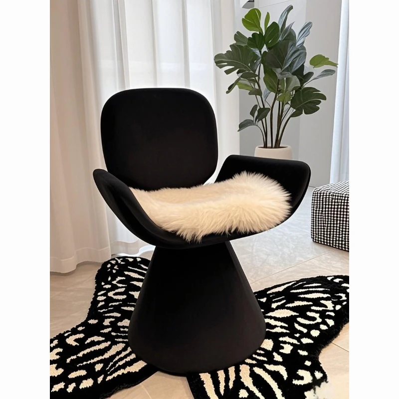 Light luxury makeup stool rotating bedroom simple cream style home cloakroom girls dresser chair
Light luxury makeup stool rotating bedroom simple cream style home cloakroom girls dresser chair