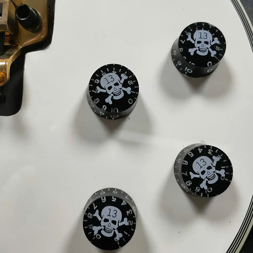 4 шт., ручки для бас-гитары с рисунком черепа WH, ручки регулировки громкости и тона электрогитары
4 шт., ручки для бас-гитары с рисунком черепа WH, ручки регулировки громкости и тона электрогитары