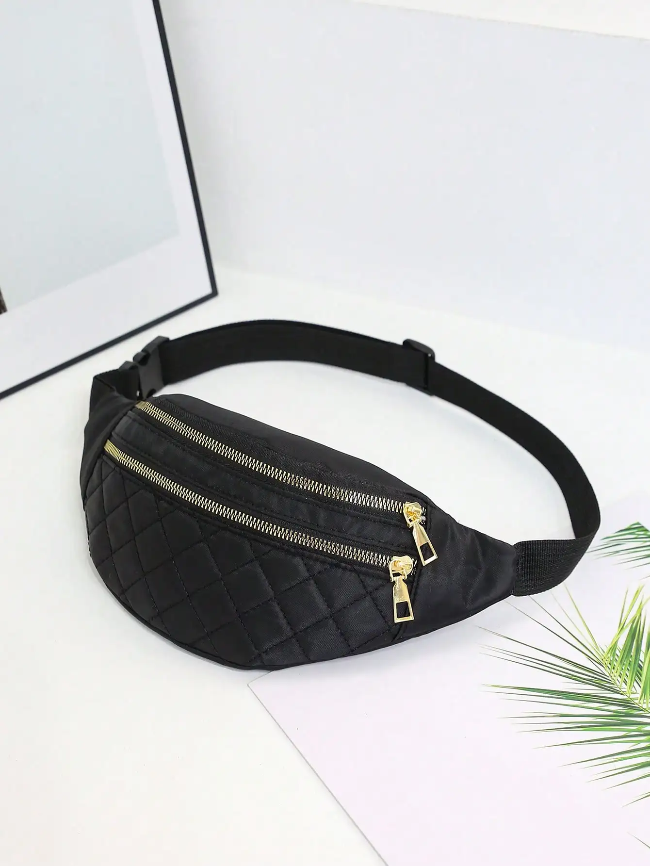 Quilted Pattern Fanny Pack With Zippers
Quilted Pattern Fanny Pack With Zippers