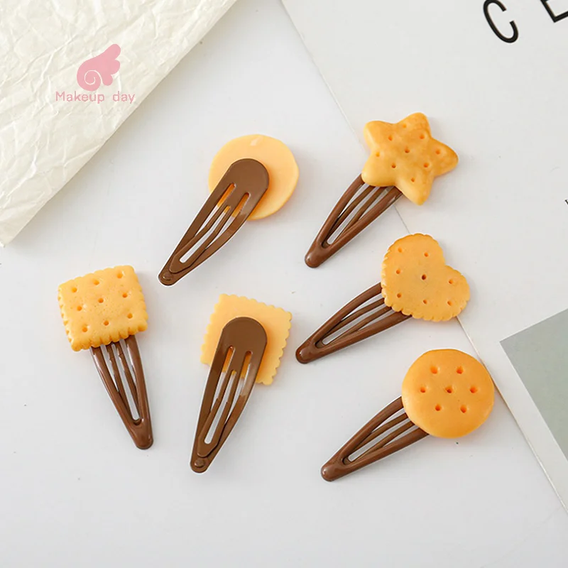 1Pcs Creative Girls Cute Biscuit Hairpin Simple Cookie Shape Side Top Hair Clip Headdress Ornament Accessories For Kids 
1Pcs Creative Girls Cute Biscuit Hairpin Simple Cookie Shape Side Top Hair Clip Headdress Ornament Accessories For Kids