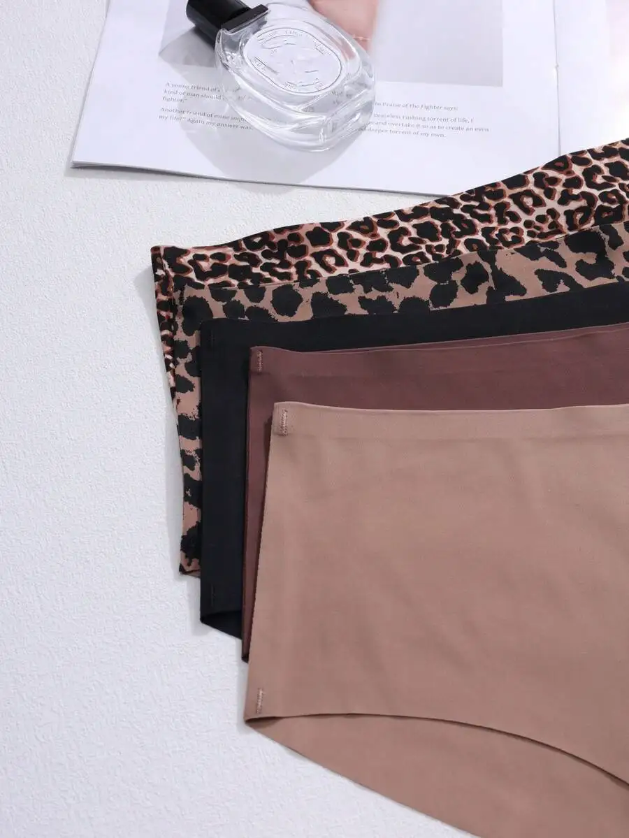 5 Pcs Women Leopard Print Seamless Triangle Panties Soft Breathable
5 Pcs Women Leopard Print Seamless Triangle Panties Soft Breathable