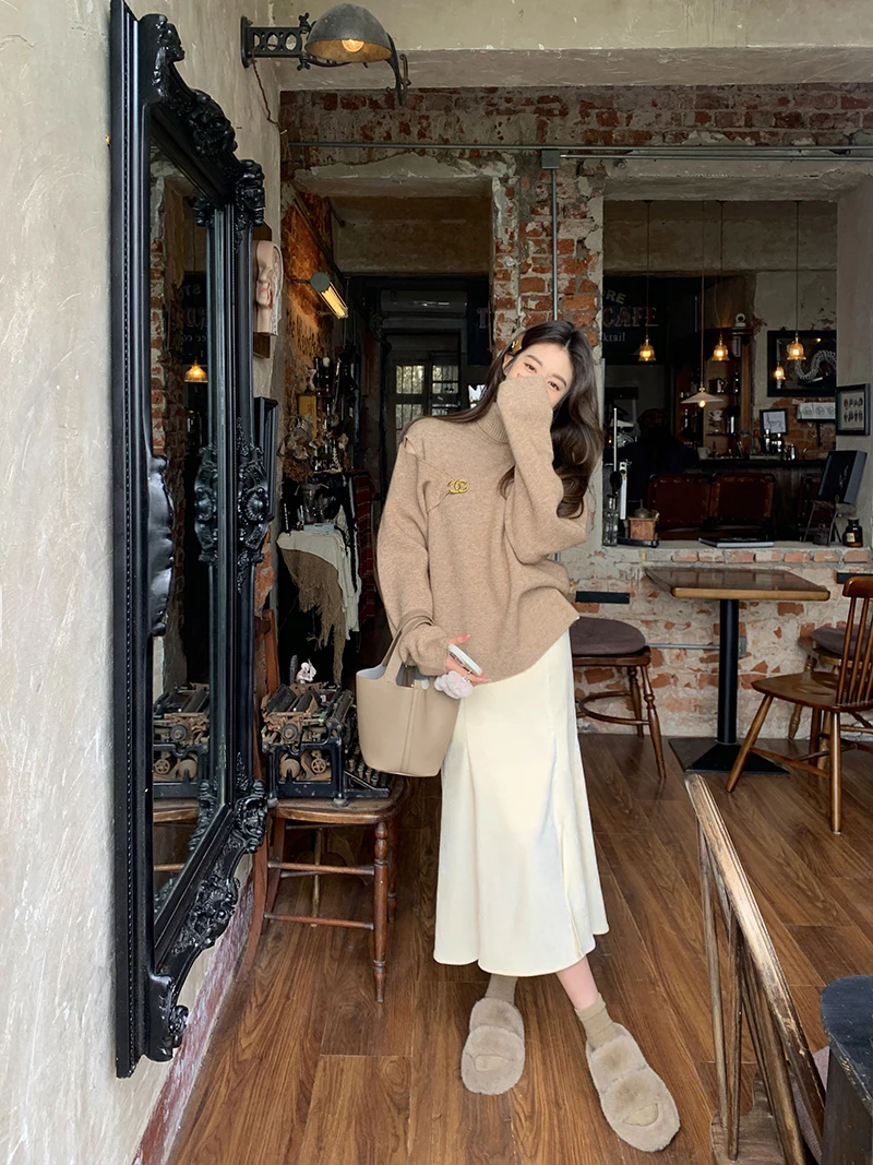 MMENGJA Sweet Little Bery Knitted High Collar Base irt oulder Exposure Subtle Strategy Women's Sweater Early Spring
MMENGJA Sweet Little Bery Knitted High Collar Base irt oulder Exposure Subtle Strategy Women's Sweater Early Spring