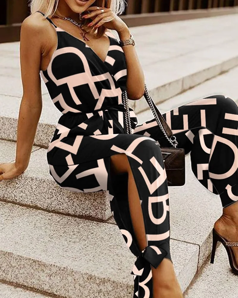 European And American Women's Elegant Temperament Printed Suspender Deep V Pants Leg Slit Lace-up Waist Draw-in Romper
European And American Women's Elegant Temperament Printed Suspender Deep V Pants Leg Slit Lace-up Waist Draw-in Romper