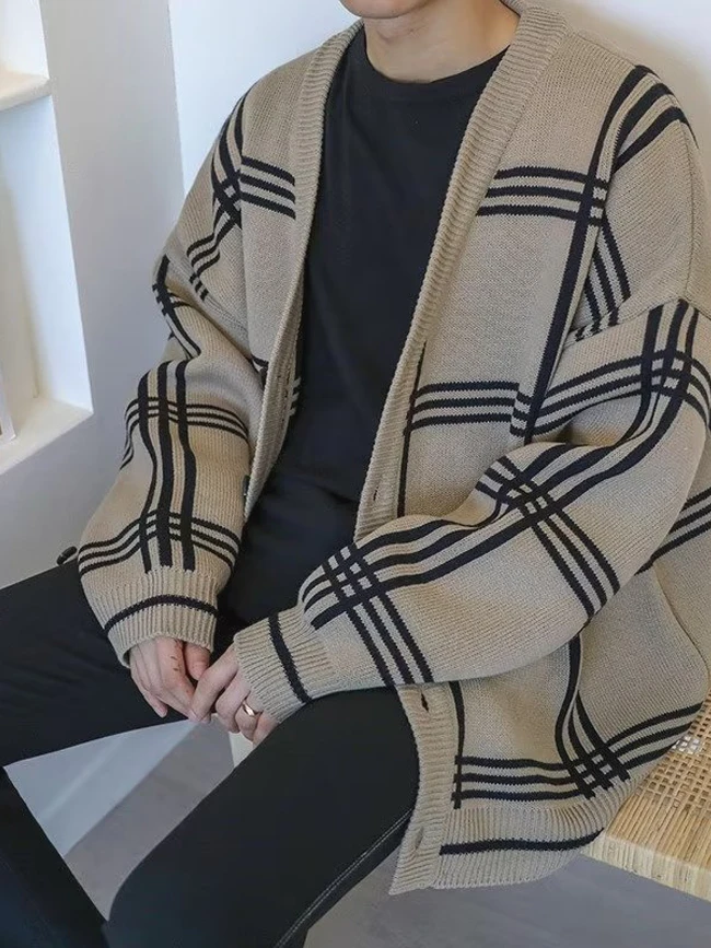 Loose Fit V-Ne Knitted Cardigan Men's Striped Sweatirt Jaet Casual Comfortable Woolen Sweater Coat Youthful Sle
Loose Fit V-Ne Knitted Cardigan Men's Striped Sweatirt Jaet Casual Comfortable Woolen Sweater Coat Youthful Sle