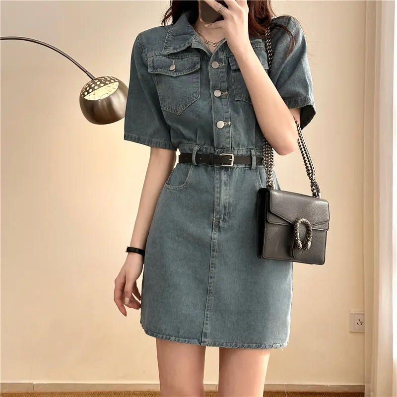 Summer Chic Retro Washed Denim Dress Women's Shirt Collar Waist Cinched Short Sleeve A-Line Skirt Trendy High Waist Kore...
Summer Chic Retro Washed Denim Dress Women's Shirt Collar Waist Cinched Short Sleeve A-Line Skirt Trendy High Waist Kore...