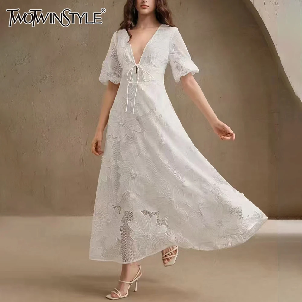 TWOTWINSTYLE Solid Spliced Applique Midi Dresses for Women V Neck Short Sleeves Patchwork Lace Up Temperament Dress Female New
TWOTWINSTYLE Solid Spliced Applique Midi Dresses for Women V Neck Short Sleeves Patchwork Lace Up Temperament Dress Female New