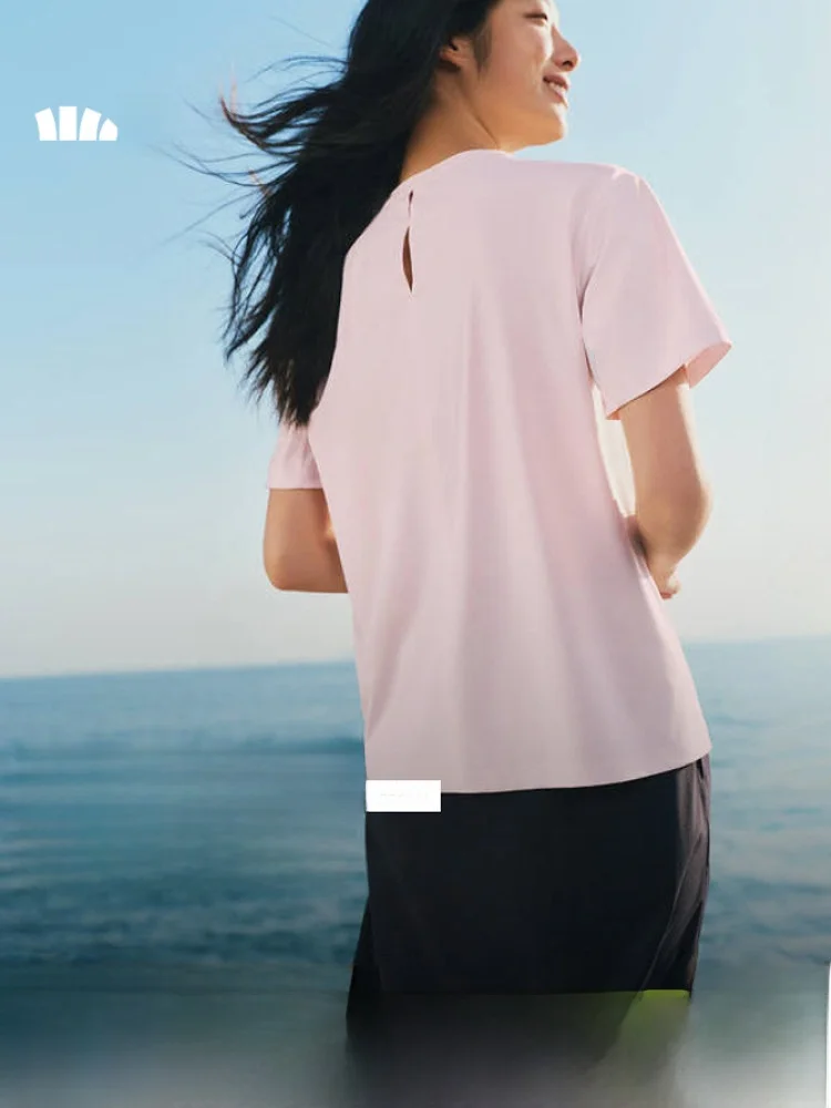 Женская футболка Beneath the Banana Le с коротким рукавом, охлаждающая, быстросохнущая, свободного кроя, дышащая, влагоотводящая, для фитнеса и спорта.
Женская футболка Beneath the Banana Le с коротким рукавом, охлаждающая, быстросохнущая, свободного кроя, дышащая, влагоотводящая, для фитнеса и спорта.