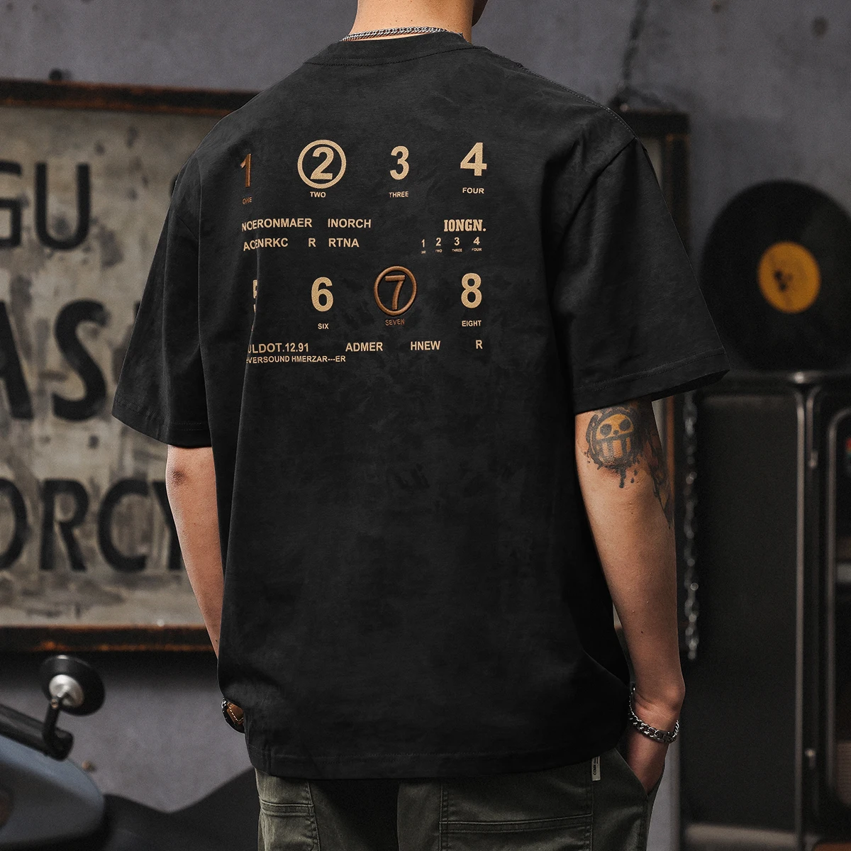Motorcycle Versatile Short-Sleeved Men's Original Digital Printing Design 2025 New Summer Round Neck Loose Large Size
Motorcycle Versatile Short-Sleeved Men's Original Digital Printing Design 2025 New Summer Round Neck Loose Large Size