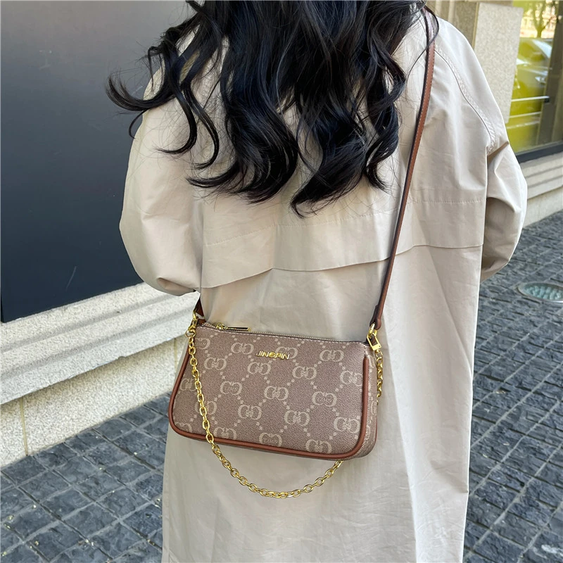 Designer Leather Handbag For Women, Chic Shoulder Bag With Popular Classic Elegant Style By Luxury Brand Ladies Fashion
Designer Leather Handbag For Women, Chic Shoulder Bag With Popular Classic Elegant Style By Luxury Brand Ladies Fashion