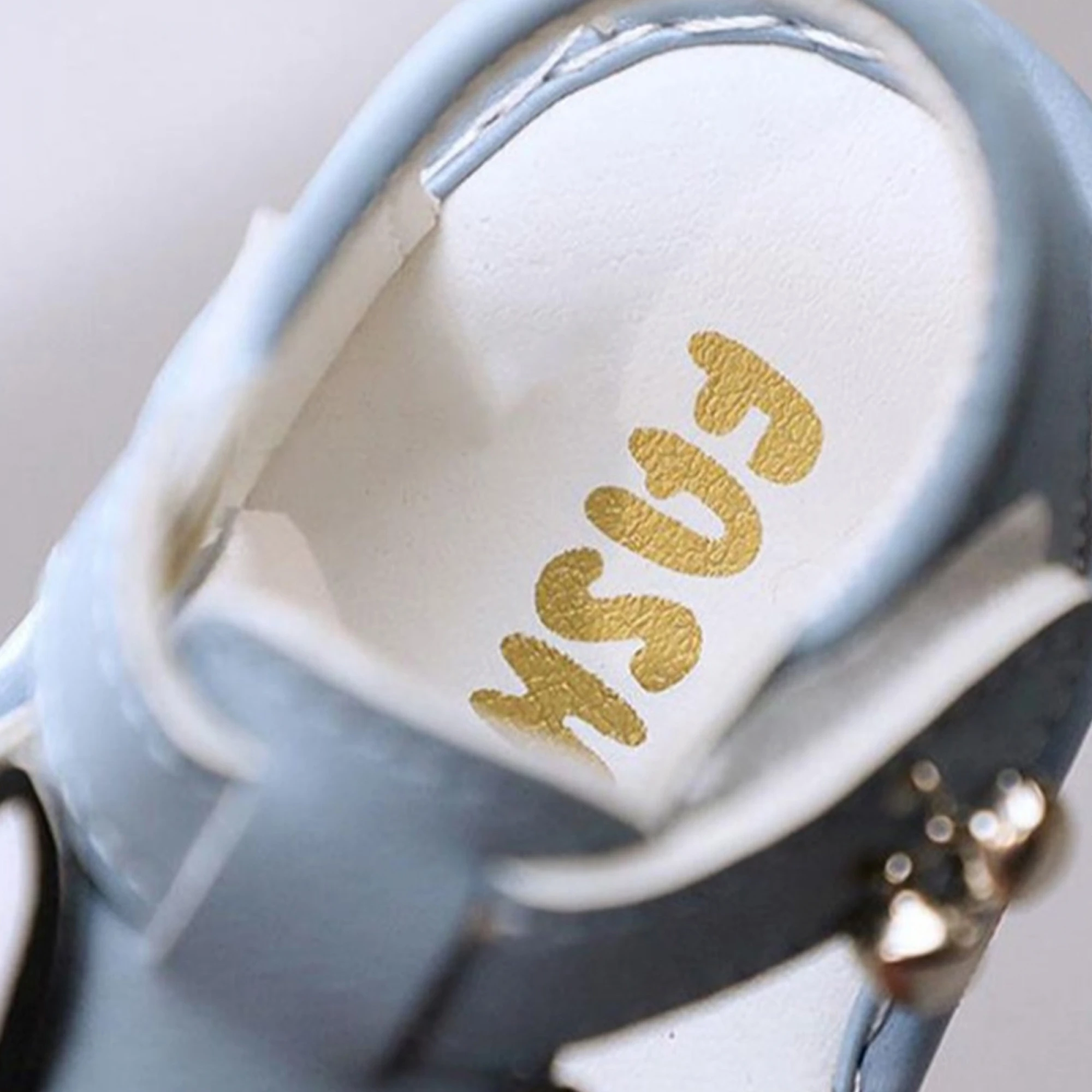 Baby Summer Sandals Closed Toe Breathable Outdoor Animal Shoes Squeaky PU Leather First Walkers
Baby Summer Sandals Closed Toe Breathable Outdoor Animal Shoes Squeaky PU Leather First Walkers