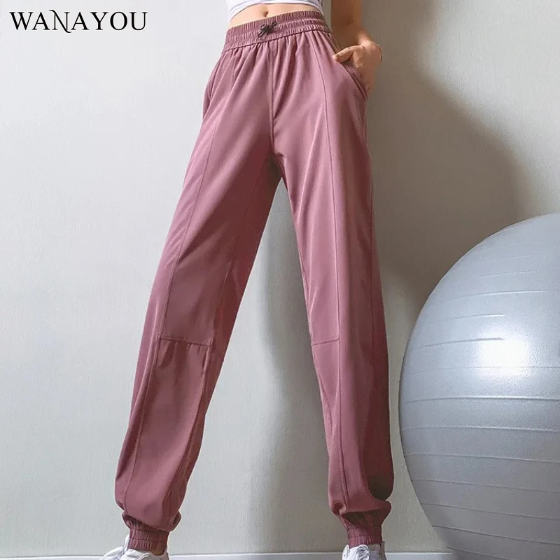WANAYOU Women's Running Leggings, Quick Drying Sports Pants with Side Pockets, Loose Gym Yoga Clothes, Exercise Running Pants
WANAYOU Women's Running Leggings, Quick Drying Sports Pants with Side Pockets, Loose Gym Yoga Clothes, Exercise Running Pants