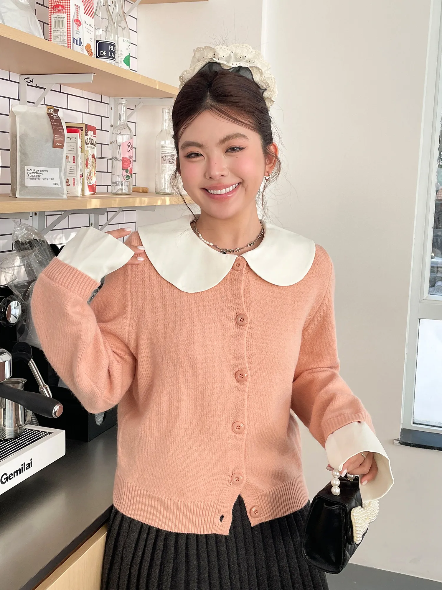 Уникальный красивый облегающий весенний трикотажный свитер с длинными рукавами и воротником-стойкой, очень стройнящий, больших размеров, женский, повседневный, свободного кроя
Уникальный красивый облегающий весенний трикотажный свитер с длинными рукавами и воротником-стойкой, очень стройнящий, больших размеров, женский, повседневный, свободного кроя