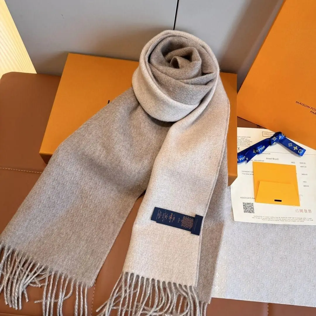 100% Cashmere Scarf Unisex Double-Sided Winter Warm Water Ripple Pattern Shawl High-End Gift Comfortable Soft Luxury Wrap
100% Cashmere Scarf Unisex Double-Sided Winter Warm Water Ripple Pattern Shawl High-End Gift Comfortable Soft Luxury Wrap