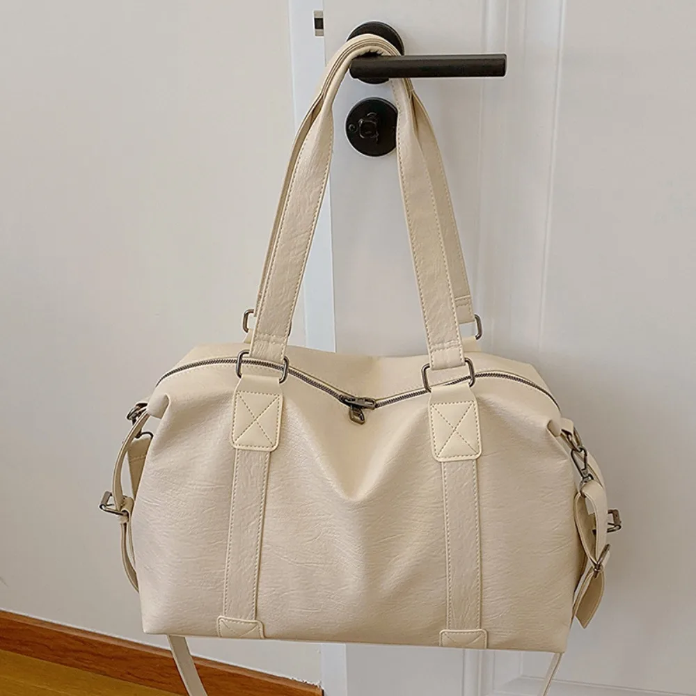 Simple Large Capacity Short-haul Travel Bag PU Leather Multifunctional Travel Tote Waterproof Travel Luggage Handbag Streetwear
Simple Large Capacity Short-haul Travel Bag PU Leather Multifunctional Travel Tote Waterproof Travel Luggage Handbag Streetwear