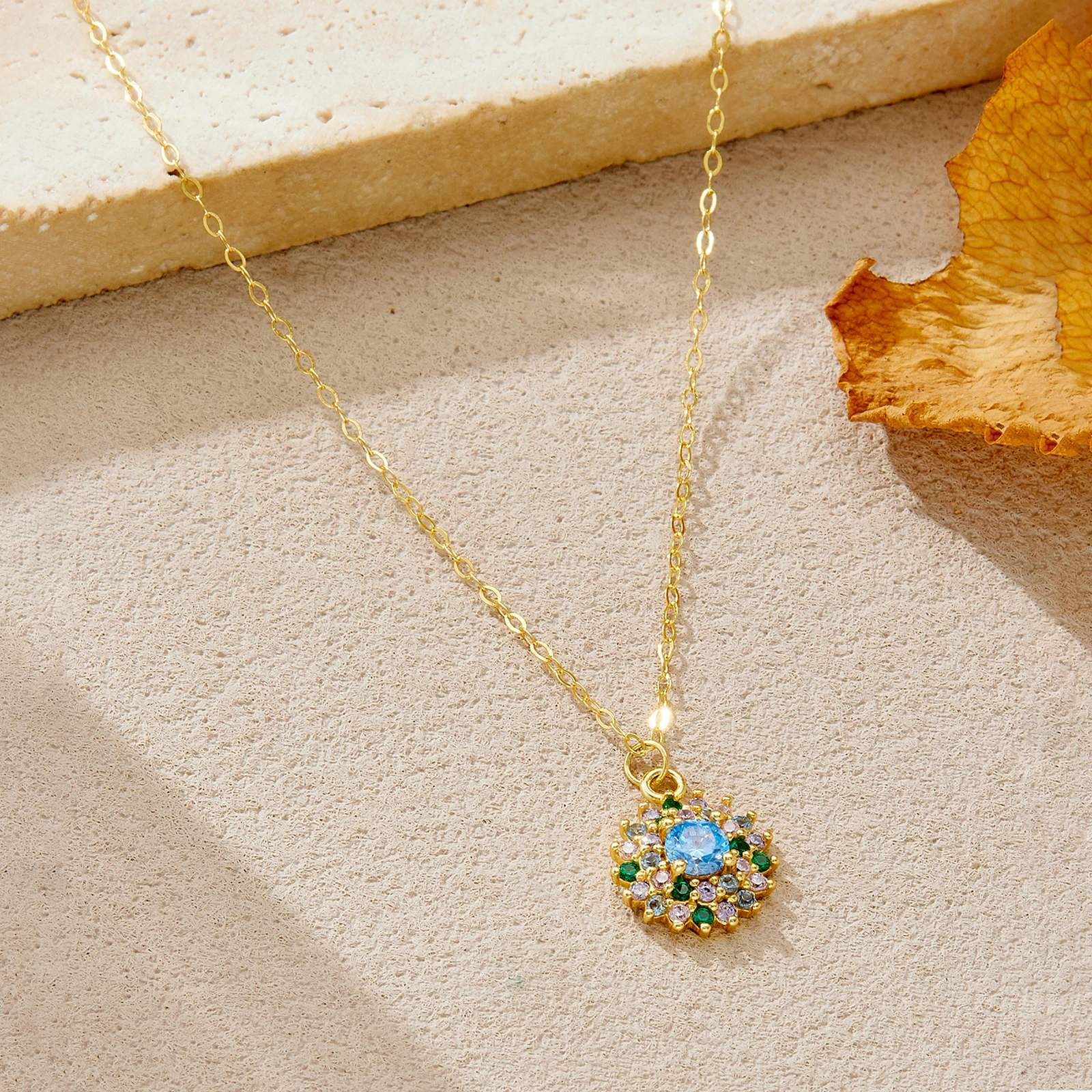 VEWANT Women 925 Sterling Silver Colorful Zircon Sunflower Pendant Necklace Luxury Eye - Catching Summer Daily Jewelry
VEWANT Women 925 Sterling Silver Colorful Zircon Sunflower Pendant Necklace Luxury Eye - Catching Summer Daily Jewelry