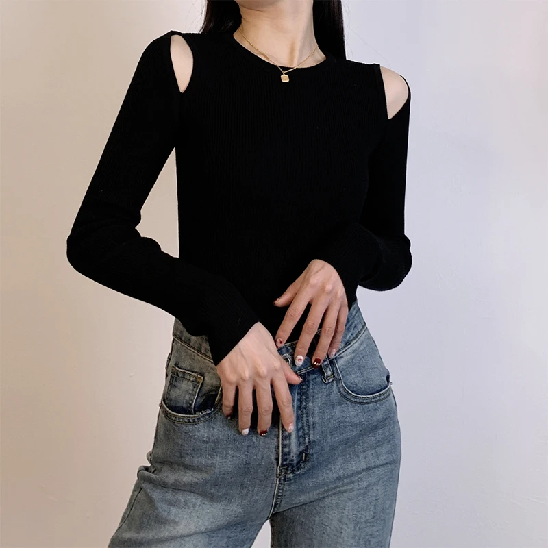 Черный вязаный облегающий топ с длинными рукавами и открытыми плечами, осенне-зимняя новинка, укороченный облегающий топ с вырезами в стиле Spicy Girl
Черный вязаный облегающий топ с длинными рукавами и открытыми плечами, осенне-зимняя новинка, укороченный облегающий топ с вырезами в стиле Spicy Girl