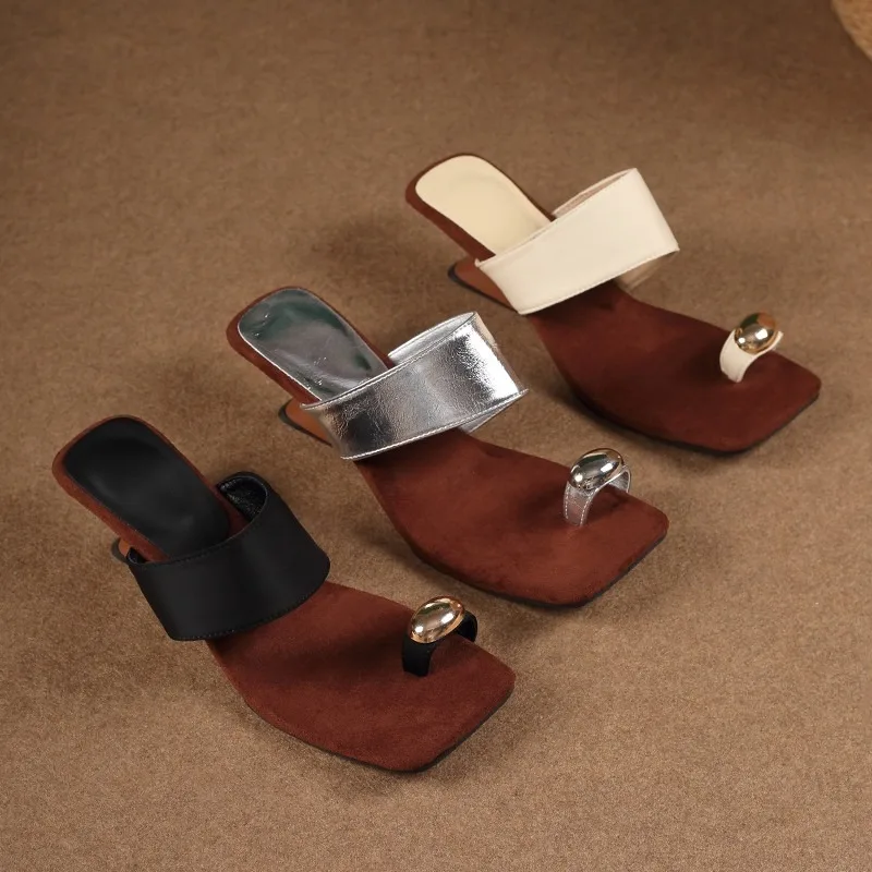 Women's Slippers 2026 New Summer Flip Flops Fashion Elegant Temperament Sandals Simple Style High Heeled Square Toe Female Shoes
Women's Slippers 2026 New Summer Flip Flops Fashion Elegant Temperament Sandals Simple Style High Heeled Square Toe Female Shoes
