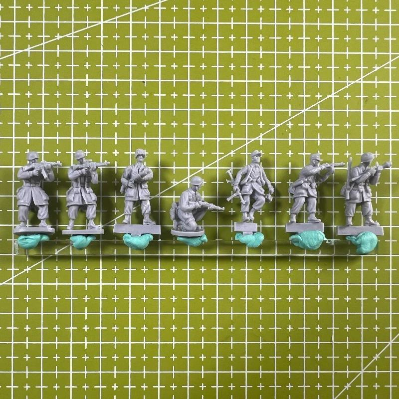 Precision 1/72 Resin Model Kit GK, German Paratrooper 7-person Model, Unpainted
Precision 1/72 Resin Model Kit GK, German Paratrooper 7-person Model, Unpainted