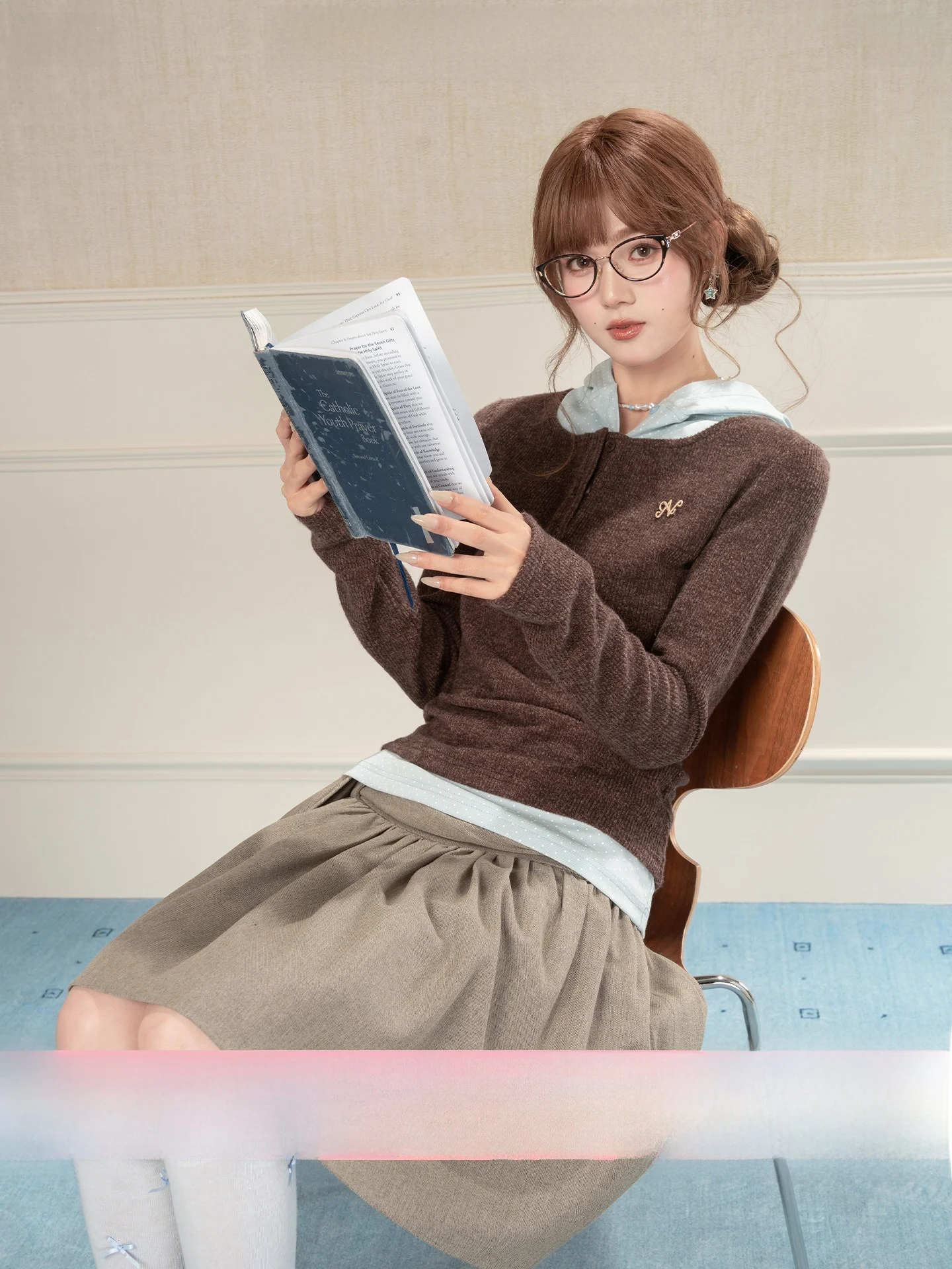 Heynew Color Blo Contrast Women's Knitted Hat Spring New Vintage Slim Fit High Sense Top Loveheynew College Sle Long S...
Heynew Color Blo Contrast Women's Knitted Hat Spring New Vintage Slim Fit High Sense Top Loveheynew College Sle Long S...