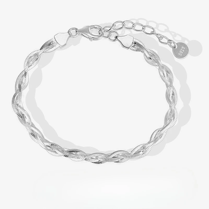 New S925 Silver Italian Design Knitted Four Strand Simple Fashion Personality Cold Wind Hand Jewelry Wedding Jewelry
New S925 Silver Italian Design Knitted Four Strand Simple Fashion Personality Cold Wind Hand Jewelry Wedding Jewelry