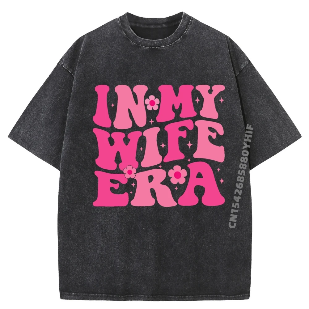 In My Wife Era Жена Жена Цветочный Groovy Wife Era Свадебная вечеринка Мужская одежда Футболки с графическим рисунком Мужская стираная рубашка большого размера
In My Wife Era Жена Жена Цветочный Groovy Wife Era Свадебная вечеринка Мужская одежда Футболки с графическим рисунком Мужская стираная рубашка большого размера