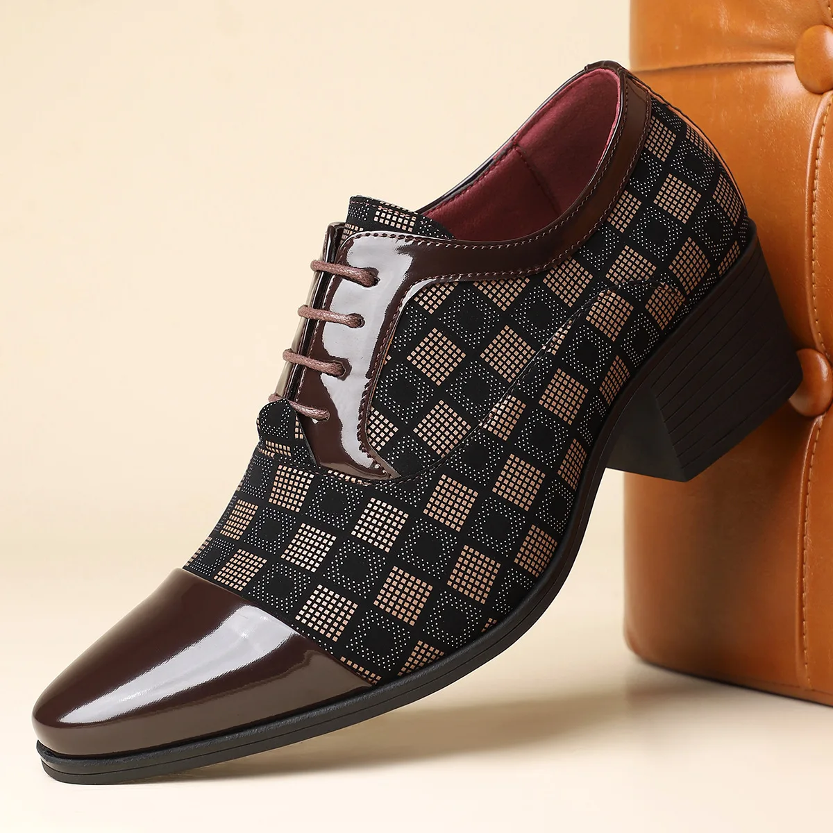 Big Size Rubber Sole Dance Shoe New Shoes for Men Dress Shoes British Style Square Pointed Toe Leather Business Casual Shoes
Big Size Rubber Sole Dance Shoe New Shoes for Men Dress Shoes British Style Square Pointed Toe Leather Business Casual Shoes