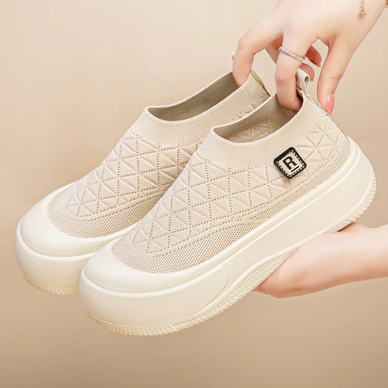Women's 2026 Summer Edition Mesh Breathable Casual Non slip Wear resistant Soft Bottom Comfortable Outdoor Sports Shoes
Women's 2026 Summer Edition Mesh Breathable Casual Non slip Wear resistant Soft Bottom Comfortable Outdoor Sports Shoes