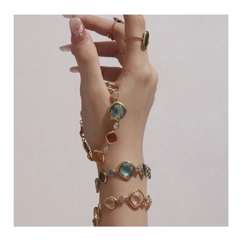 Seattle Multi-faceted Flash Czech Glass Stone Bracelet High-texture Exquisite Women's Jewelry Gold-plated Spot
Seattle Multi-faceted Flash Czech Glass Stone Bracelet High-texture Exquisite Women's Jewelry Gold-plated Spot